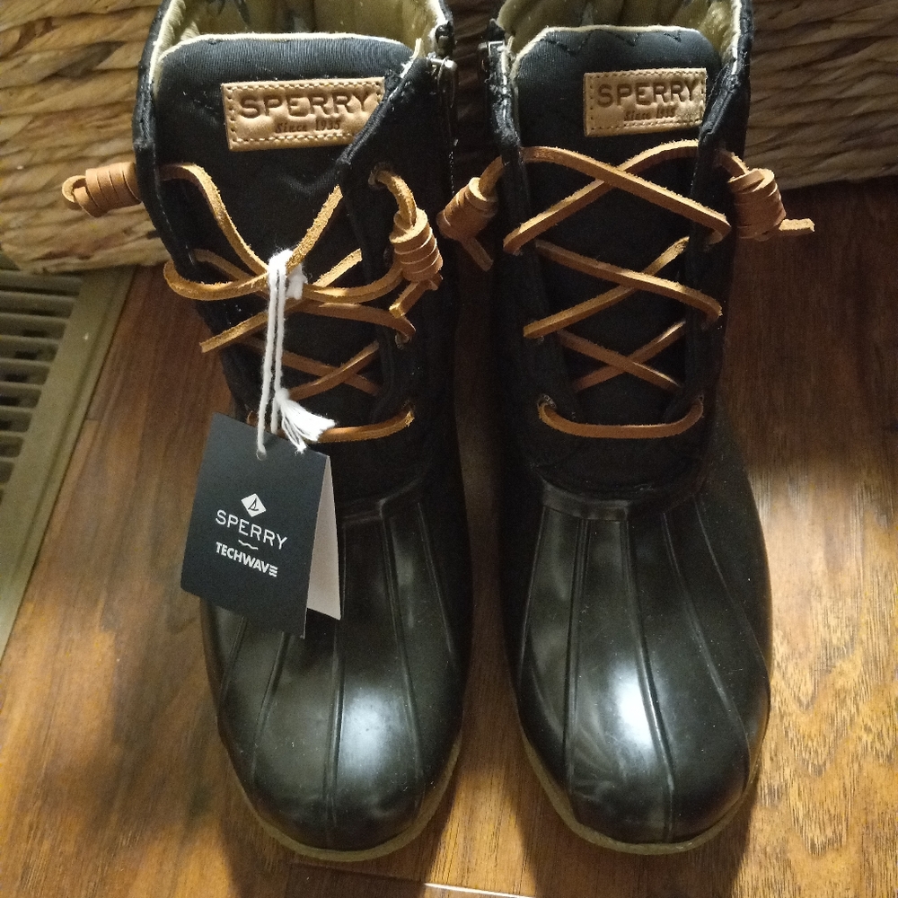 COPY - Sperry water resist no slip grip boots